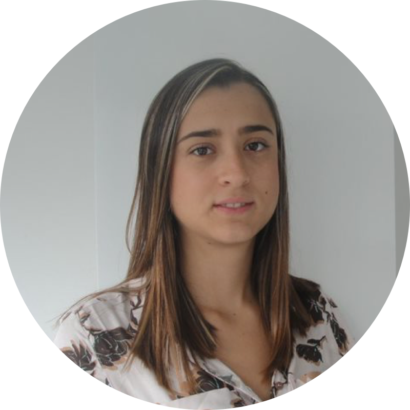 Ana María Naranjo. Consolidation analyst.